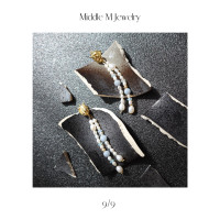 ราคา เครื่องประดับ Middle M Jewelry ต่างหูมุกแบบยาว รุ่น Serene Dance (20878740202)