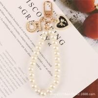 ราคา ใหม่ จี้พวงกุญแจ โลหะผสม รูปหัวใจ ประดับโบว์ และไข่มุก สไตล์ชาแนล สร้างสรรค์ สําหรับห้อยกระเป๋า (19518848278)