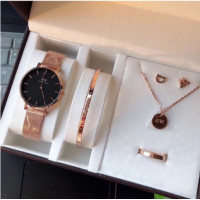 ราคา นาฬิกาข้อมือ นาฬิกาแฟชั่ Daniel Wellington Classic DW watch women Petite 32mm DW00100163 แท้จริง 100 Gift set (21038351620)