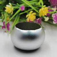 ราคา M3 Bluetooth mini Speaker ลำโพงบลูทูธไร้สาย ขนาดพกพา คุณภาพเสียงดี เบสหนักแน่น คุ้มราคา Mini Wireless Subwoofer มีขนาดเล็ก (21295596657)