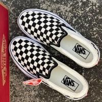 ราคา รองเท้าผ้าใบvans slip on black 36 45 งานแท้ พร้อมกล่อง รับประกัน88ปี รองเท้าลำลอง รองเท้าผ้าใบ รองเท้าแฟชั่น รองเท้าหนัง (18706612626)