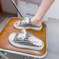 ราคา สินค้าใหม่ ข้อเสนอมีเวลาจำกัด รองเท้าแตะและรองเท้าแตะของผู้หญิงแฟชั่น 2022 ฤดูร้อนใหม่สุทธิตาข่ายสีแดงรองเท้าผ้าใบผูกเชือก (15249526381)