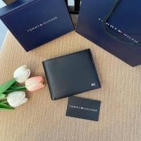 ราคา ใหม่ กระเป๋าสตางค์ กระเป๋าตัง กระเป๋าเงิน ผู้ชาย ใบสั้น TOMMY HILFIGER Short Wallet กระเป๋าสตางค์ผู้ชาย ของแท้ 100 (20827207508)