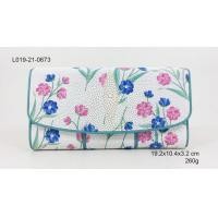ราคา sale SS กระเป๋าสามพับใหญ่ฝาโค้ง พิมพ์ลาย หนังปลากระเบนแท้ หนังวัวสีฟ้า (11825223732)