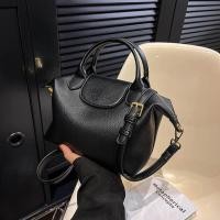 ราคา ARN กระเป๋าทรง British Tote ใบใหญ่ จุของได้เยอะ เก็บเอกสาร iPadได้ วัสดุทำจากผ้า Oxford เกรดพรีเมี่ยม พื้นกระเป๋าเสริมฐาน แข็งแรง อยู่ทรง (20899935224)