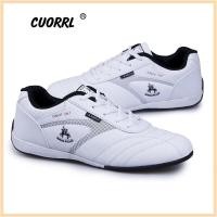 ราคา cuorrl ของแท้ รองเท้าฟุตซอล Breaker BK 30 สีขาว สีดำ เบอร์ 39 44 (17773764878)