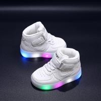 ราคา รองเท้ามีไฟ LED รองเท้ากีฬาสำหรับเด็กผู้ชายรองเท้าลำลองหุ้มข้อสูงบอร์ดรองเท้าไฟ LED รองเท้าเด็กสำหรับเด็กผู้หญิง (18342630133)