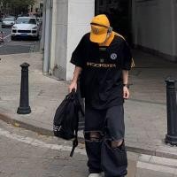 ราคา YIPINYOUYOU丨เสื้อยืดผู้ชายเสื้อยืดตัวอักษรสีแดงปกคอเสื้อคอปกเสื้อคอสีมอเตอร์ไซด์เสื้อโปโลผู้ชาย (18969202707)