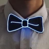 ราคา EYESONU อีลาสติก แฟชั่นสำหรับผู้หญิง อุปกรณ์เสริมเสื้อ สำหรับผู้หญิง สำหรับผู้ชาย คลิปสายรัด เรืองแสงในที่มืด ไฟสว่างขึ้น คลิปสายเอี๊ยม LED หูกระต่ายเรืองแสง คลิปแขวนกางเกง ชุดสายเอี๊ยมผูก (2070125186