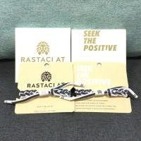 ราคา สร้อยข้อมือ RASTAClAT สร้อยข้อมือสิงโตชายน้อยพร้อมกล่องสร้อยข้อมือถักสร้อยข้อมือแฟชั่นสีขาวสร้อยข้อมือคู่รักสำหรับผู้หญิงผู้ชายสร้อยข้อมือของขวัญแบบคลาสสิก (18405621895)