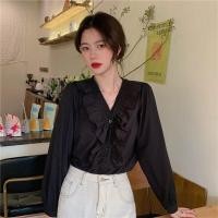 ราคา เสื้อแขนยาวคอวีแต่งระบาย พร้อมส่ง (17546881432)