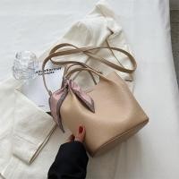 ราคา Commuter large capacity bag 2023 autumn and winter new womens bag fashion retro shoulder bag popular high end sense tote bag QYUE (19746633650)