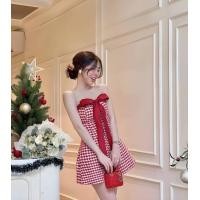 ราคา Cherbelle Closet CHB004 ชุดเซต 2 ชิ้น เสื้อเกาะอกทอลายชิโนริ แมทช์กับ กางเกงขาสั้นเอวสูง (20988875061)