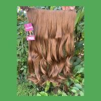 ราคา แฮร์พีช hairpiece แฮร์พีช calawigs ชิ้นหนาพิเศษไหมด้านเหมือนผมจริง แฮร์พีชปลายงุ้ม รหัส S8912L กว้าง26cm ยาว55cm (7166950293)