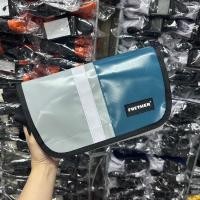 ราคา ส่งฟรี FUETHER กระเป๋าสะพายข้างกันน้ำ สายเบลท์ 12 นิ้ว แถมดันทรงเก็บเงินปลายทาง (20725348969)