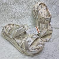 ราคา Crocs Classic Crush Sandal Women Buy 1 get 4 Jibbitzs free 3 7cm Heel Hight รองเท้าส้นสูง 3 7cm รองเท้าแตะสวมผู้หญิง แฟชั่นและใส่สบาย พร้อมส่ง (19549148138)
