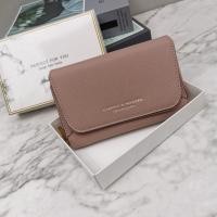 ราคา กระเป๋าสตางค์ผู้หญิง สวยมาก แบรนด์แท้ MODEL CLASSIC100 3 พับ เรียบๆดูดี พร้อมกล่องแบรนด์ (16477250614)
