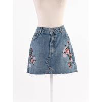 ราคา topshop กระโปรงยีนส์ ปักลายดอกไม้ ป้ายแบรนดฺ์ระบุไซส์ EUR 38 Preloved (20614611939)