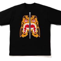 ราคา BAPE เสื้อพิมพ์ลายฉลามแขนสั้นชายและหญิงเสื้อผ้าท่อนบนทรงหลวมเสื้อยืดผ้าฝ้ายทรงกระบอกสำหรับคู่รัก (20355940388)