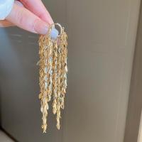 ราคา ต่างหูระย้าต่างหูระย้าประดับเลื่อมปลายสูงสำหรับผู้หญิงต่างหูรูปตัวยูต่างหูเงินยาวสีทองแบบยุโรปและอเมริกา (18595203465)