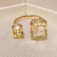 ราคา ใหม่ สวารอฟสกี้ ออสเตรียสีเขียวคริสตัล Millenia แหวนเปิดเหลี่ยมตัดแหวนสำหรับผู้หญิงNew Swarovski Austrian Green Crystal Millenia Ring Open Octagonal Cut Womens Ring (18513130891)