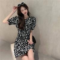 ราคา oggshop พร้อมส่ง เดรสลายเสือดาว เข้ารูป เหนือเข่า (11003794319)