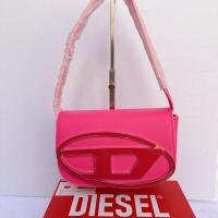 ราคา 2023 Diesel Jingle กระเป๋าสะพายไหล่กระเป๋าสายไหล่เดียวแฟชั่นอเนกประสงค์ดีไซน์เฉพาะกลุ่มกระเป๋าไฮเอนด์ของแท้ใหม่จากอิตาลี (20476591867)