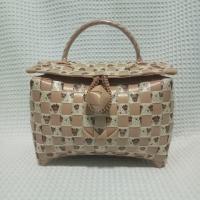 ราคา กระเป๋าสานเส้นพลาสติก แบบถือทรงกระปุกใบเล็ก น่ารัก ขนาดกว้าง10 ยาว19 สูง15 ซม (20563122139)