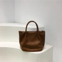 ราคา ส่งฟรี Korean style bag กระเป๋าถือ สะพายข้าง หนังพียู หนังนิ่ม สวย น้ำหนักเบา ใส่ของได้เยอะจุใจ พรีเมียม เข้ากับทุกการแต่งกาย สไตล์เกาหลี HOT (20865441748)