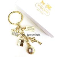 ราคา มีสินค้าในไทย พวงกุญแจ Coach Keychain crown บริการเก็บเงินปลายทาง (15981005678)