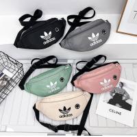 ราคา Adidasกระเป๋าคาดอกคาดเอวสำหรับผู้ชายและผู้หญิง พร้อมรูหูฟัง (17194633993)