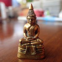 ราคา พระเครื่อง เครื่องราง พระกริ่งหลวงพ่อโสธร ปี2500 วัดโสธรวรารามวรวิหาร หน้าใหญ่ เนื้อทองเหลืองลงยาสีนาค (19594457931)