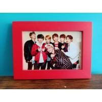 ราคา กรอบไม้สี พร้อมรูป ศิลปินเกาหลี BTS ขนาด 4 x 6 นิ้ว (14962953715)