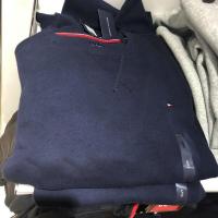 ราคา Tommy Hilfiger ซื้อแท้ Tommy Hilfiger ผู้ชายเสื้อยืดกันหนาวคอกลมยาวเสื้อยืดสวมหัวสีทึบเสื้อแจ็คเก็ต (20138685279)