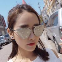 ราคา Wichu Sunglasses แว่นกันแดดแฟชั่น แว่นกันแดดผู้หญิง แว่นตาแฟชั่น แว่นตา Sunglasses รุ่น WLG 058 (310125842)