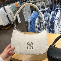 ราคา MLB shoulder bag armpit bag NY retro presbyopic shoulder crossbody bag (20697416213)