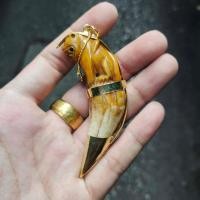 ราคา เขี้ยวเลี่ยมทองเหลือง หลวงพ่อปาน วัดบางเหี้ย จังหวัดสมุทรปราการ เครื่องรางของขลังประเภทเขี้ยว (20702412318)