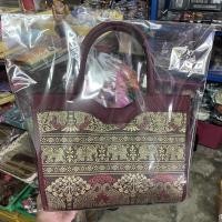 ราคา กระเป๋าผ้าไหม สะพายข้างลายช้าง ผ้าไหม กระเป๋าผ้าไทย วันแม่ ของขวัญวันแม่ (20113856813)