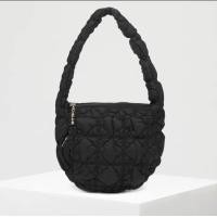 ราคา CARLYN SOFT M แท้ พร้อมส่ง freeถุงกระดาษแบรนด์ (20920296952)