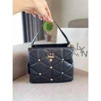 ราคา Lyn ถัง รุ่น tricia new collection พร้อมสาย สะพายยาว (14195790973)