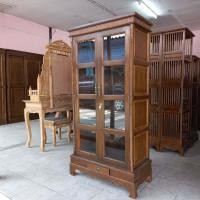 ราคา ตู้ไม้สัก ตู้หนังสือ teak cabinet สีเสี้ยนดำ กว้าง80xลึก40xสูง160 Cm มี 4 ชั้น 1 ลิ้นชัก 2 ประตูกระจก บานเปิด ประกอบแล้ว ขนส่งปลอยภัยมีประกัน (19262869946)