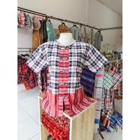 ราคา เสื้อคอกลมทรงฮ่อม เสื้อผ้าขาวม้าคอกลม กระดุมจีน กระดุมสานจริง ใส่ทำงาน เสื้อวัฒนธรรม (17387233491)