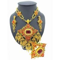 ราคา vintage jewelry เครื่องประดับไทย เครื่องประดับชุดไทย พลอยเทียมสร้อยคอ สร้อยคอจี้ ชุดสูทสีทอง ต่างหู หัวเข็มขัด สีแดง (20906127331)