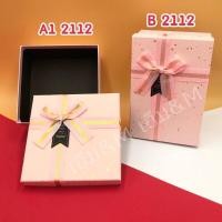ราคา สินค้าพร้อมส่ง กล่องของขวัญ ผูกโบว์ กล่องของขวัญสำเร็จรูปกล่องเปล่า กล่องแข็ง กล่องใส่ของขวัญ ทรงจตุรัส (16414109699)