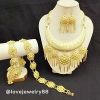 ราคา ชุดเครื่องประดับชุดไทย สีทอง 3 ชิ้น ต่างหู สร้อย เข็มขัด ออกงานต่าง ๆ มีหลายแบบให้เลือก สินค้าพร้อมส่งจากประเทศไทย (20654418247)