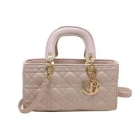 ราคา Blonshe กระเป๋นชาแนล กระเป้าสะพายผญ กระเป๋าคาดอก ผญ กระเป๋าถือไฮโซ กระเป๋า สะพาย ผญ กระเป๋าสะพาย กระเป๋ากุชชี่2023กระเป๋า ผญ หรูๆ กระเป๋าคาดอก ผญ 060818 (19350401559)