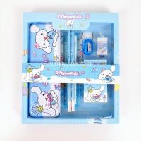 ราคา ชุดเครื่องเขียน ลายการ์ตูน Sanrio กล่องดินสอเหล็ก ดินสอไม้ ไม้บรรทัด ยางลบ สีเทียน 6สี กบเหลา (21178441680)