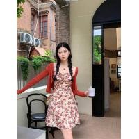 ราคา ชุดเดรส2ชิ้นลายดอกสีแดง (21074601849)