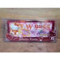 ราคา กรอบป้ายทะเบียนรถยนต์ลายKitty ผลิตจากพลาสติกABS เหนียวและทน สามารถใส่ป้ายรถยนต์ได้ทุกรุ่น 1คู่ 2ชิ้น หน้า หลัง (12460262350)