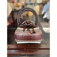 ราคา กระเป๋า กระเป๋าสาน งานละเอียด ประณีต otop กระเป๋าคุณนาย กระเป๋าถือ กระเป๋าชุดไทย กระเป๋าไม้ไผ่ กระเป๋าคุณหญิง (20466525315)